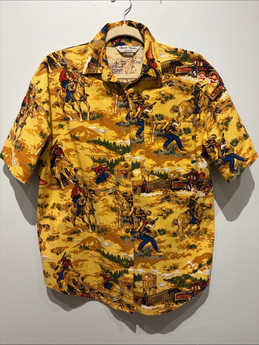 Sharon Young Yellow Western Cowboy Print Short-Sleeve Button-Up